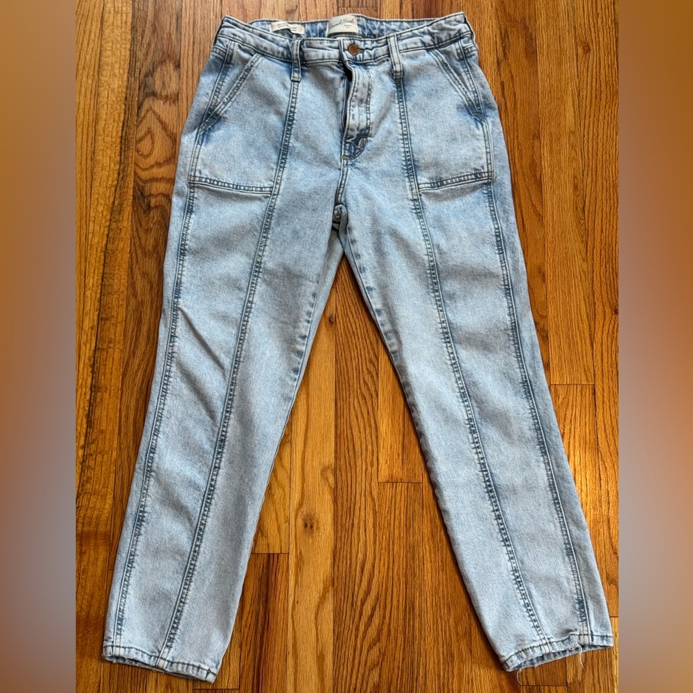Universal Thread High Rise Slim Straight Jeans - Picture 4 of 11